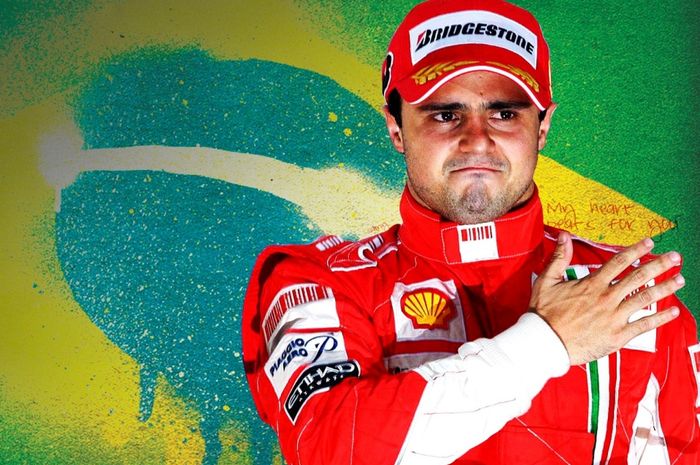 Felipe Massa tidak dapat menyembunyikan rasa kecewanya di hadapan para penggemarnya di podium GP F1 Brasil 2008