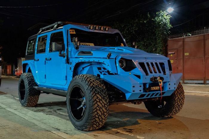 Modifikasi Jeep Wrangler JK hasil garapan Autobot Autoworks Off-Road, Filipina