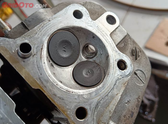 Bagian klep Honda BeAT