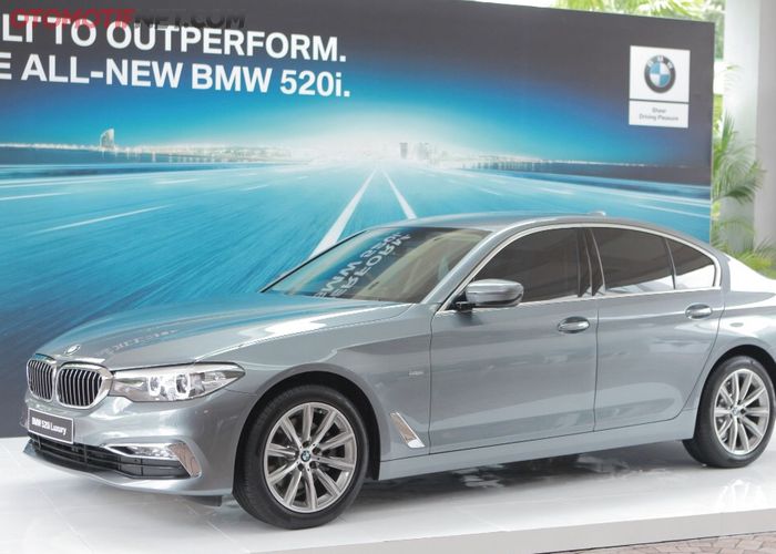 Ternyata Bmw 520i Dan 530i Luxury Line Mesinnya Sama Beda Apanya Ya Gridoto Com