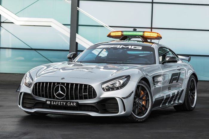 Mercedes-AMG GT R versi Safety Car F1 2018