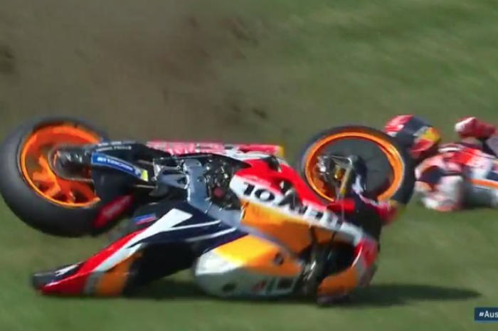 Marc Marquez crash di FP1 MotoGP Australia