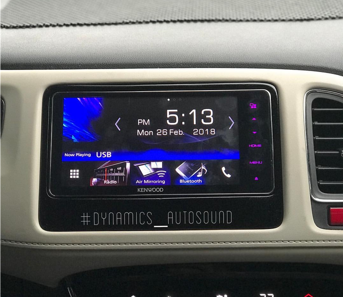 Penampakan lain dari sampel headunit Kenwood buat mobil Toyota