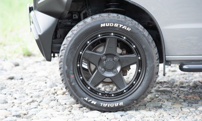 Tersedia beragam opsi pelek untuk modifikasi saudara Suzuki Carry