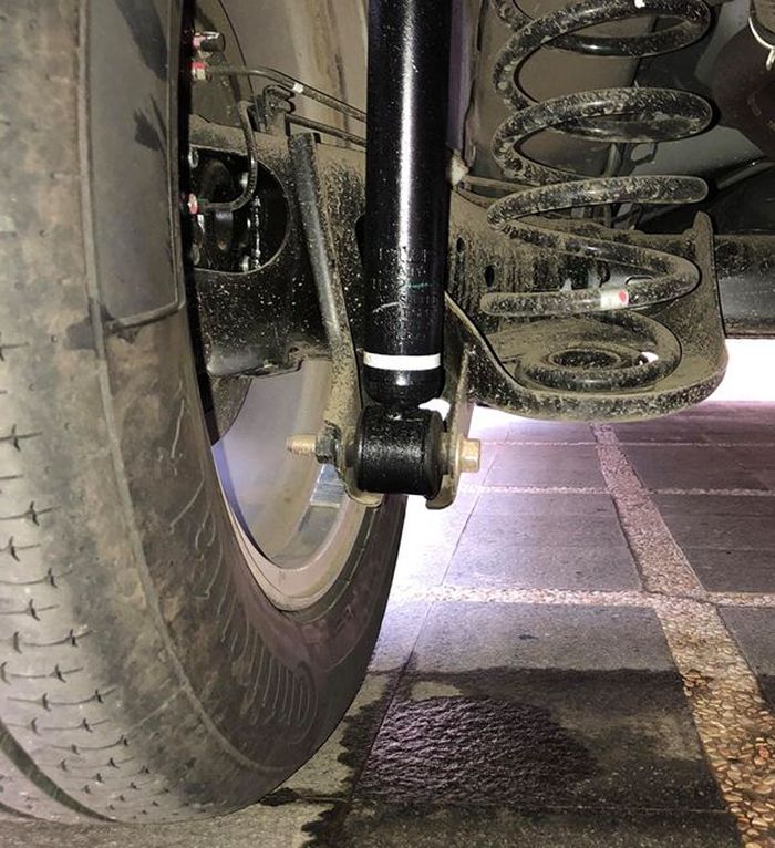 Oli shockbreaker Xpander yang merembes