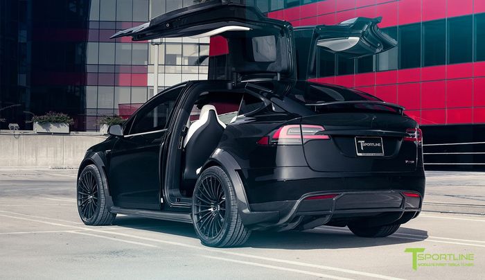 Modifikasi Tesla Model X oleh TSportline