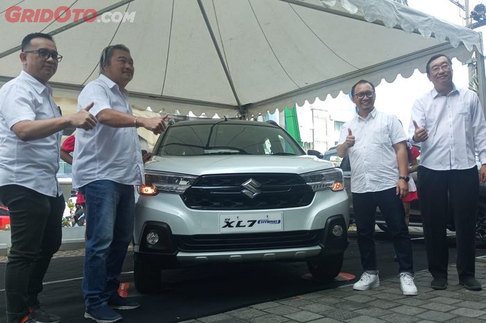 Suzuki XL7 Hybrid resmi dirilis secara regional di Solo, Jawa Tengah