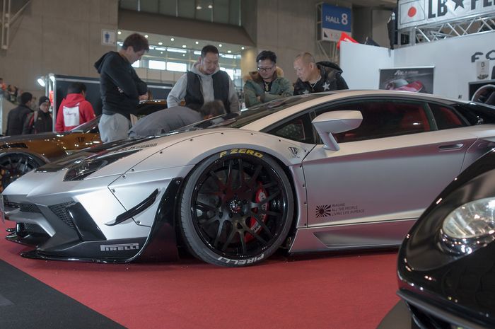 Lamborghini Aventador kit Liberty Walk pajaknya bisa 120 juta