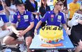Bukan Cuma Politik, Jadi Pembalap MotoGP Juga Ada Maharnya
