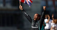 Lewis Hamilton Bukan Pengecut, Bentrok dengan Max Verstappen di F1 Inggris 2021