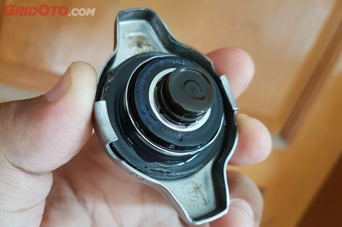 Tutup Radiator motor rusak ? Begini cara deteksinya 