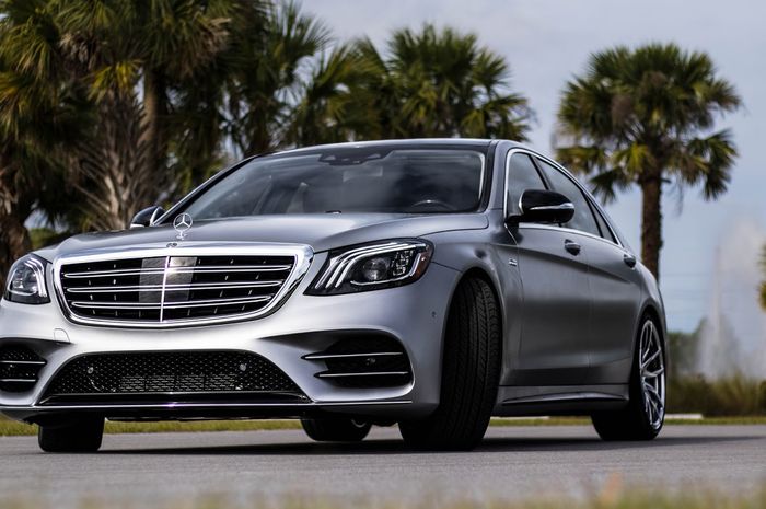 Mercedes-Benz S560 garapan Renntech