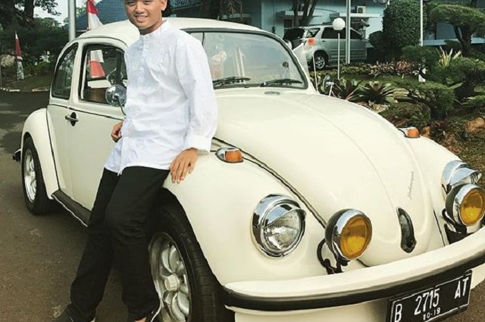 Putera Panglima TNI ternyata hobi koleksi mobil jadul