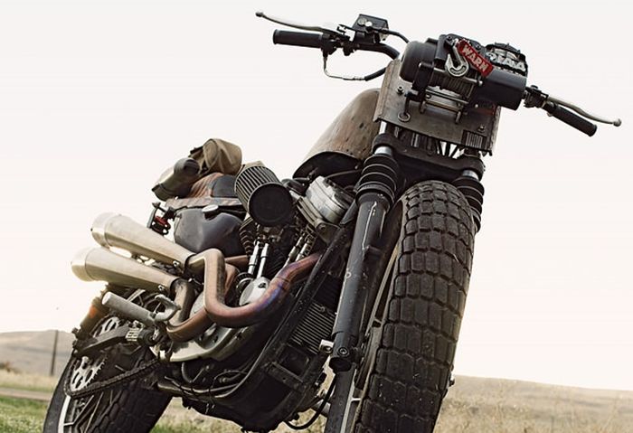 Harley-Davidson Sportster &ldquo;The Roach&rdquo;, rat bike sangar besutan Icon 1000