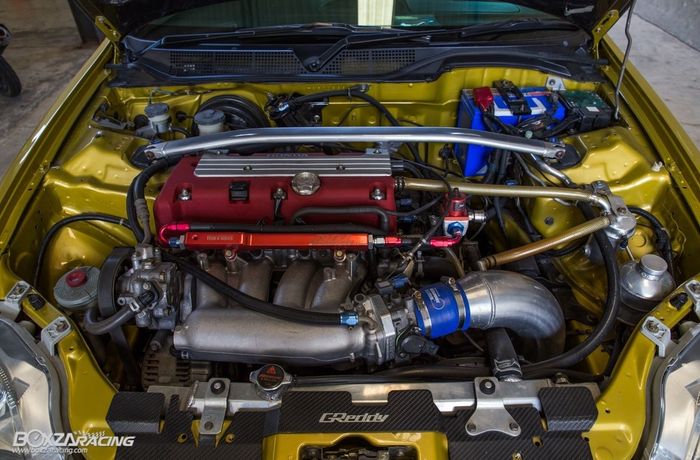 Mesin modifikasi Honda Civic Ferio diganti unit K20A milik Integra Type R