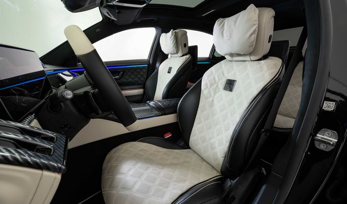 Tampilan interior modifikasi Mercedes-Benz S-Class Brabus