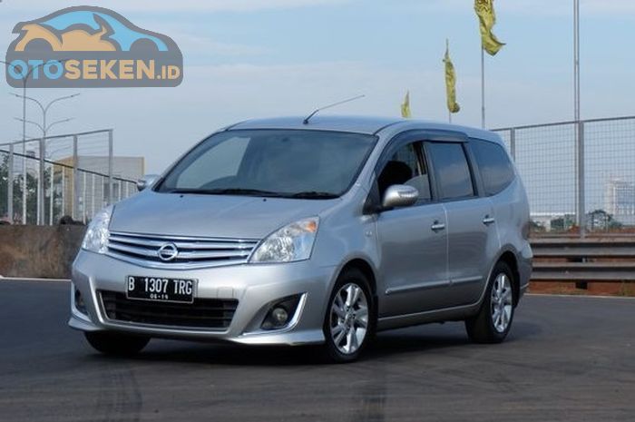 Nissan Grand Livina