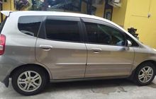 Cek Harga Mobil Honda Jazz GD3 2007 Bekas, Varian Mesin VTEC Segini