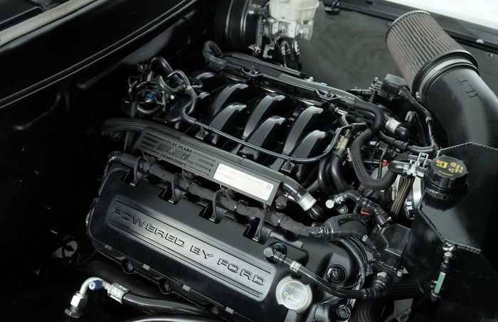 Mesin Ford Mustang Shelby GT350 dengan kapasitas 5.200cc