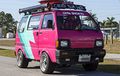 Daihatsu Hijet Diubah Jadi Food Truck Imut, Tapi Interiornya Racing