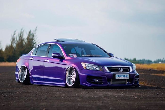 Modifikasi Honda Accord pakai kelir Purple Violet dan wide body kit custom