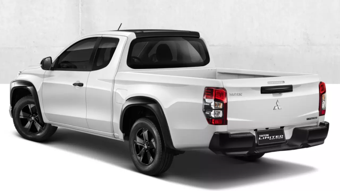 Gaya sporty minimalis diusung Mitsubishi Triton Limited Edition 