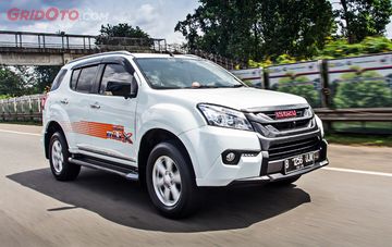 Wallpaper Modifikasi Mobil Panther