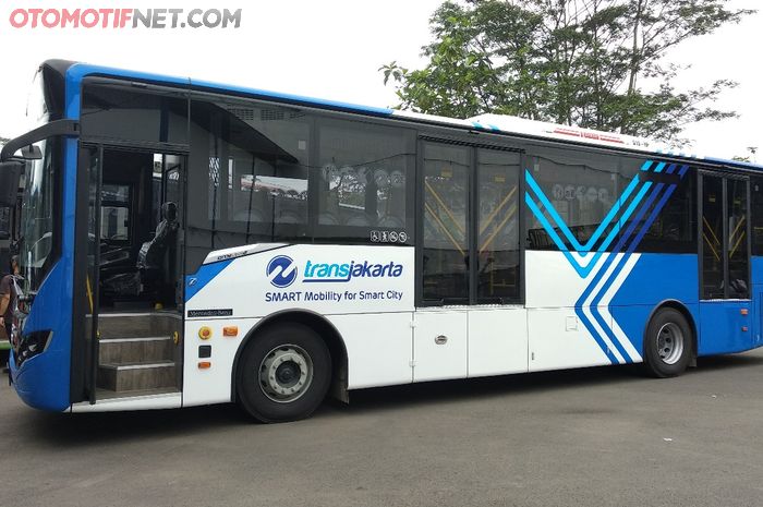 Mampir ke OTOBURSA Tumplek Blek makin gampang naik bus TransJakarta