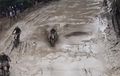 Lebih Parah Dari Jebakan Betmen, Balapan Enduro Ini Treknya Kayak Kolam Lele Baru Dikuras