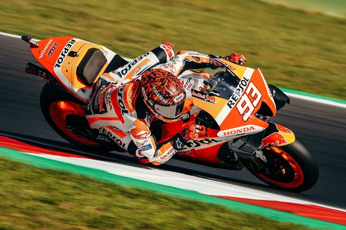 Penampilan perdana Marc Marquez dengan motor balap Honda RC213V tim Repsol Honda pada tes MotoGP Misano hari Selasa (6/9/2022)