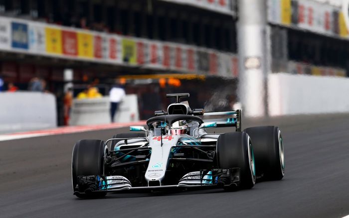 Lewis Hamilton berharap tes berikutnya bisa mengitari sirkuit lebih banyak