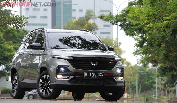 Wuling Almaz RS