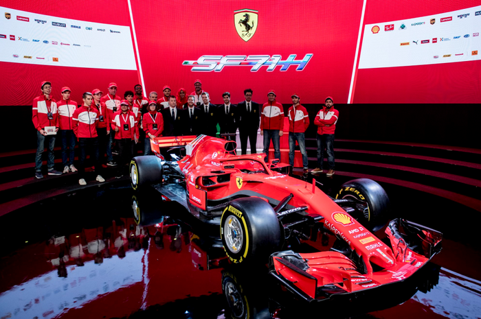 Mobil SF71 dengan tim Scuderia Ferrari F1