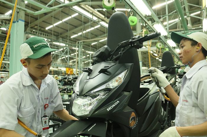 Perakitan New Honda BeAT Sreet eSP