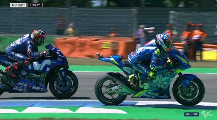 Alex Rins berhasil tekuk Vinales di MotoGP Belanda 2018