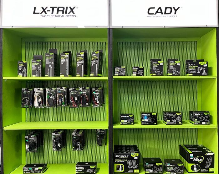 Produk Nine Autoseries di cabang Tangerang.