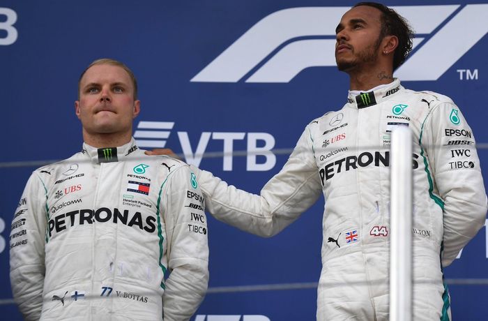 Pemenang GP F1 Rusia Lewis Hamilton merasa simpati pada Valtteri Bottas yang menunjukkan rasa kecewa