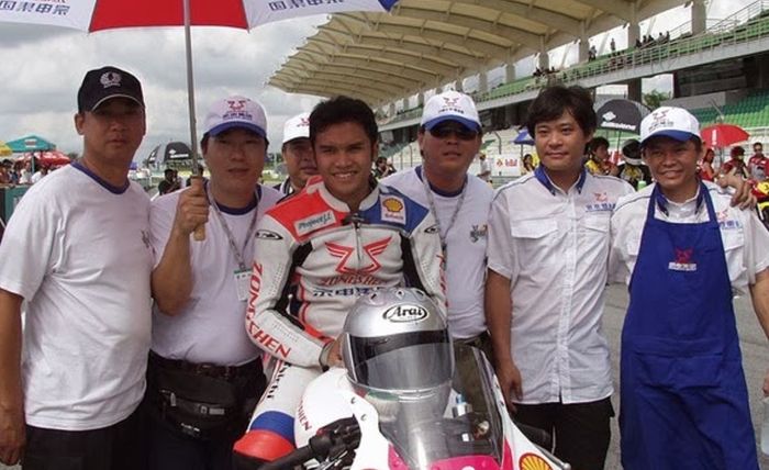 Hendriansyah saat membalap di tahun 2002