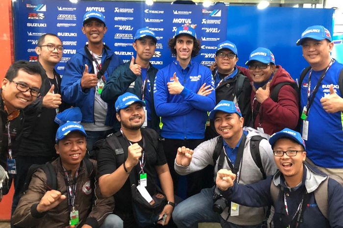 Pembalap tim Suzuki Ecstar, Alex Rins bertemu awak media dari Indonesia di sirkuit Motegi usai kualifikasi MotoGP Jepang