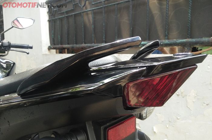 Behel aftermarket Yamaha New V-Ixion Lightning