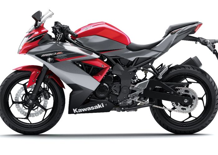 Daftar Harga CBR150R GSX R150 Dan R15 Yang Dipepet Ninja 250 SL