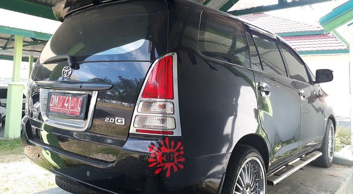 Toyota Kijang Innova 2.0 G 2005 yang dilelang Kementerian Agama Provinsi Gorontalo melalui KPKNL Gorontalo