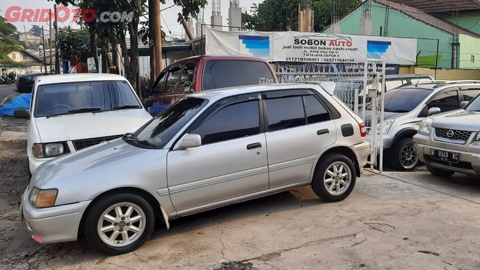 Toyota Starlet kapsul di showrrom Sobon Auto, Depok, Jawa Barat