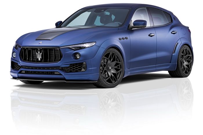 Maserati Levante pakai body kit lebar