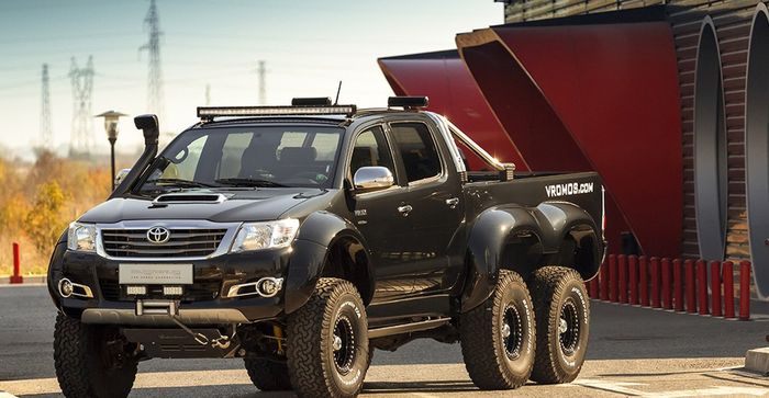 Modifikasi Toyota Hilux pakai 6 roda