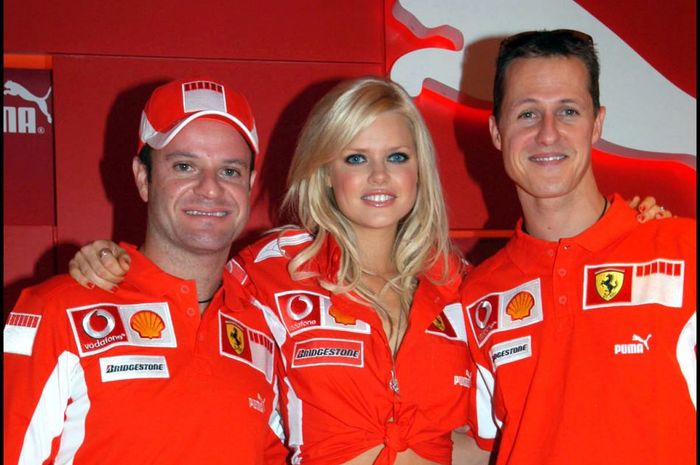 Rubens Barrichello (kiri) dan Michael Schumacher ketika sama-sama membela tim Ferrari