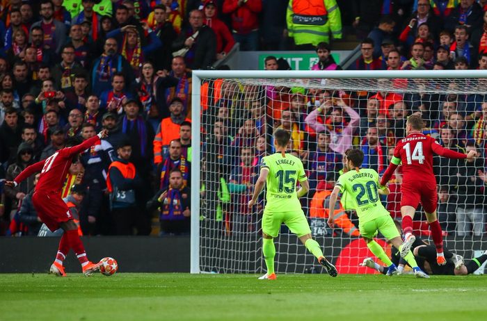 Liverpool menggilas Barcelona 4-0 tanpa balas pada pertandingan leg kedua untuk memperebutkan tiket lolos ke final Liga Champions