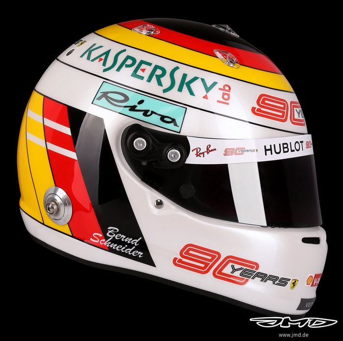 Livery helm khusus Sebastian Vettel di F1 Jerman untuk menghormati pembalap legendaris DTM, Bernd Schneider