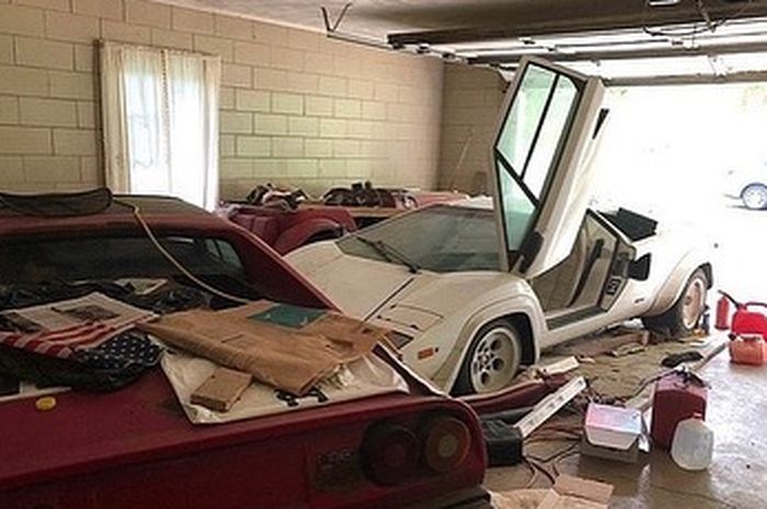 Ada harta karun Lamborghini Countach dan Ferrari seri 308 ditemukan di tempat yang gak terduga.