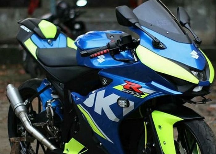 Cakep Deh Kalau Suzuki Gsx R150 Dikasih Topeng Gini Moge Look Banget Gridoto Com